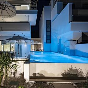Selection of 5 bedroom seafront villas with pool on Ciovo near Trogir, sleeps 10